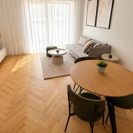 Apartmán Heuhaus Old Town - Presidential Palace & Free Parking Bratislava